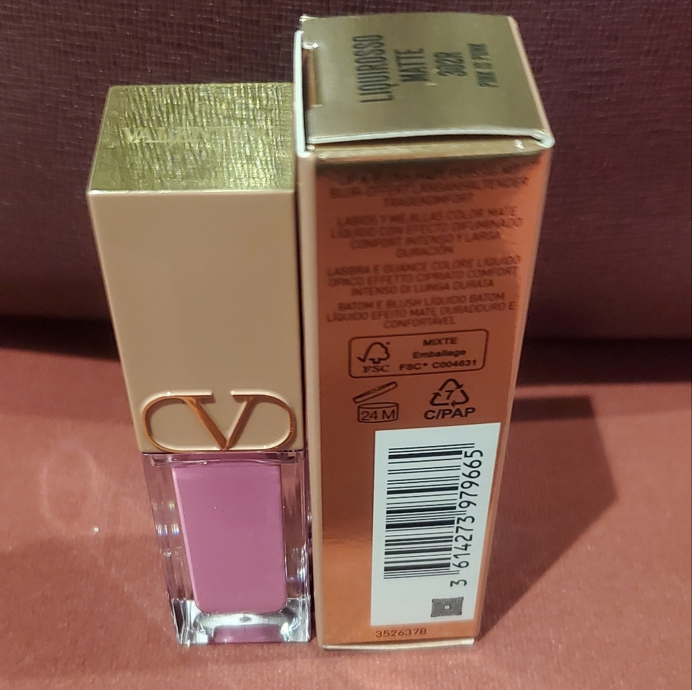 Valentino Liquirosso 2 in 1 soft matte color 302R PINK IS PUNK. BNIB - Picture 5 of 5